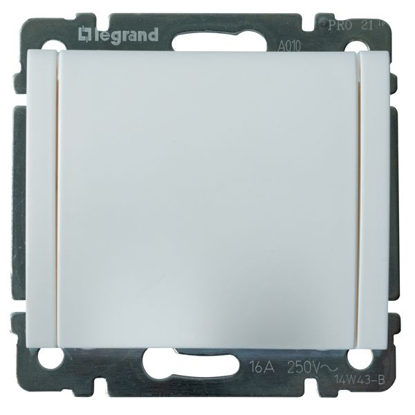 Legrand Galea Life Legrand 2p+F aljzat biztonsági zsaluval, csapófedéllel, fehér