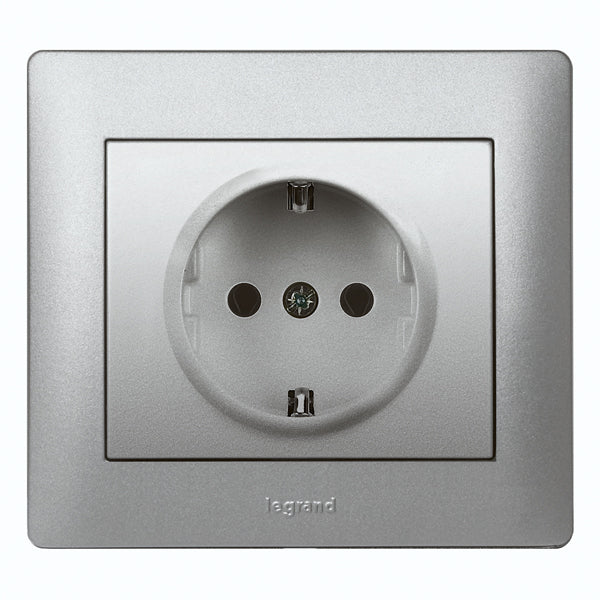 Legrand Galea Life Legrand 2p+F aljzat biztonsági zsaluval, csapófedéllel, alumínium