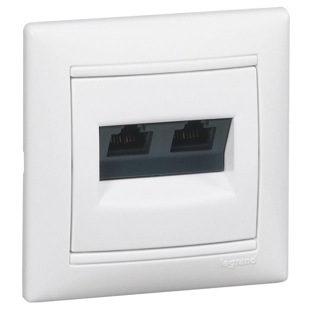Legrand Valena 2xRJ45 LCS2 Cat5e UTP aljzat, körömmel, fehér
