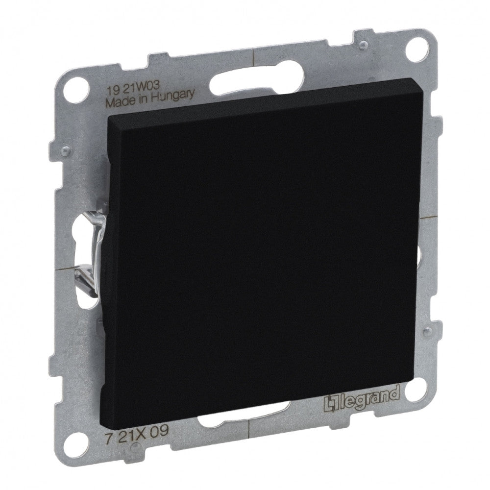 LEGRAND Suno fekete N101 egypólusú nyomó, keret nélkül 6A 721409