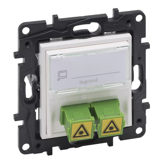 LEGRAND Niloé Step fehér SC/APC optikai aljzat 863171