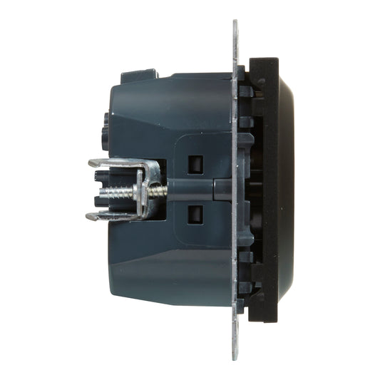LEGRAND Suno fekete 2P+F GYV + USB-C csatlakozóaljzat (rugós), biztonsági zsaluval, keret nélkül 721429