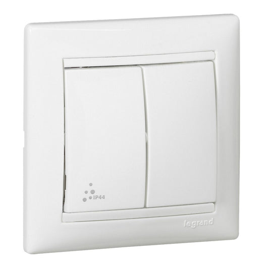 Legrand Valena IP44 kettős váltókapcsoló, fehér