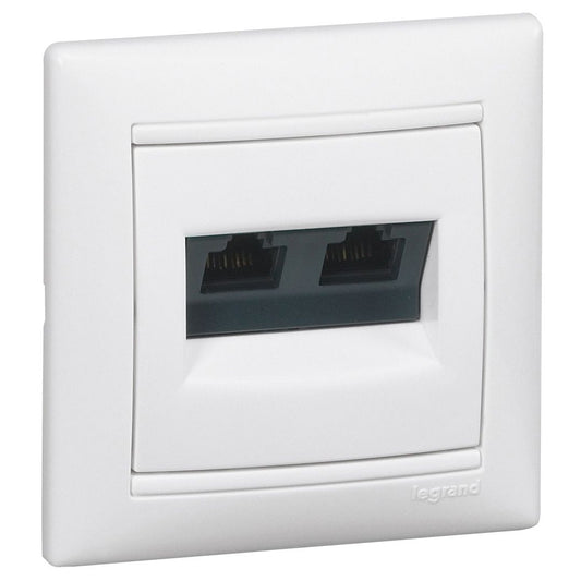 Legrand Valena 2xRJ45 LCS2 Cat5e UTP aljzat, körömmel, fehér