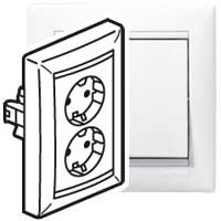 Legrand Valena 2xLegrand 2p+F csatlakozóaljzat fehér 774400