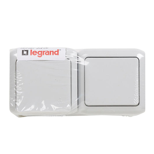 Legrand Forix IP44 fk 1P kapcsoló + Legrand 2p+F csatlakozóaljzat, csapófedéllel, biztonsági zsaluval, szürke
