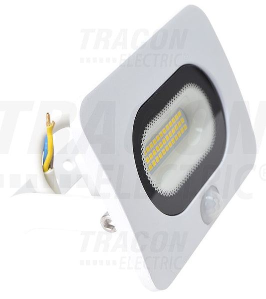 Tracon LED reflektor, RSMDLFM széria Fehér  Mozgásérzékelővel  20W, 4000K, IP65, 220-240V AC, 1600lm, 110°, 3-10m, EEI=G